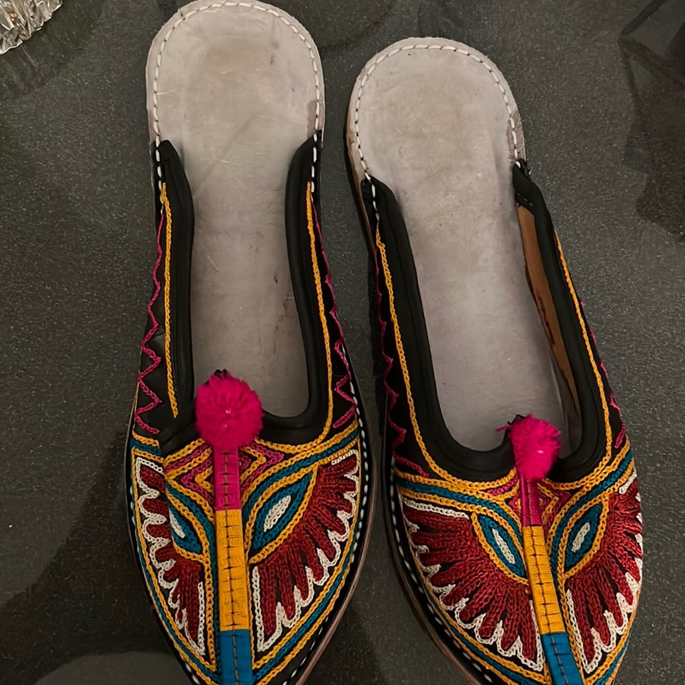 Hand made flat Indian shoes